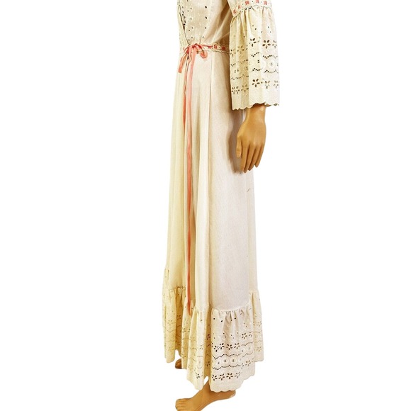 Vintage Ivory Cotton Eyelet Lace Cottagecore Peasant Dress Boho Hippie 60s 70's - Picture 5 of 16